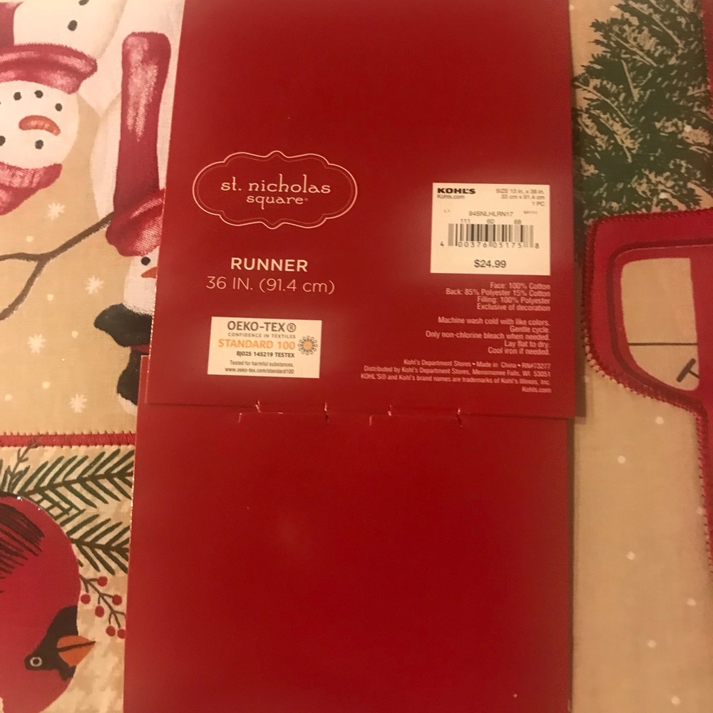 NWT Holiday Table Runner 🎄 - Picture 3 of 3